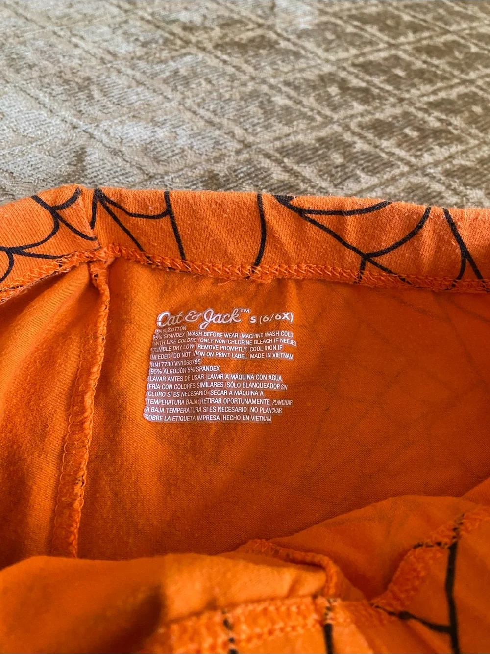 Girl’s Size 6/6x Halloween Graphic Tees and Leggings